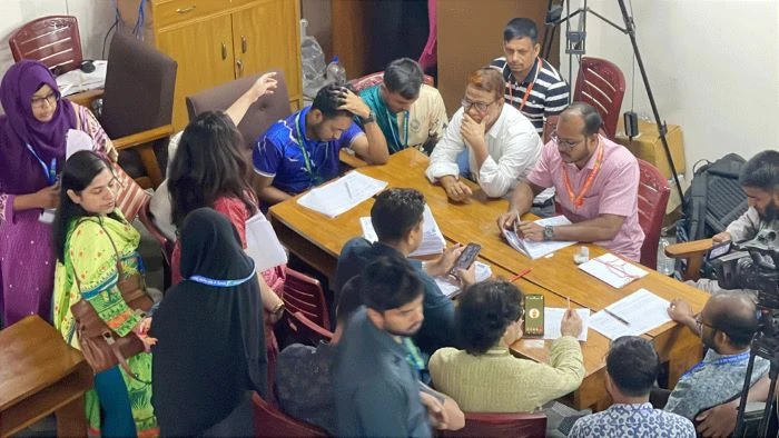জাকসু নির্বাচনে কোন হলে কত ভোট পড়েছে?